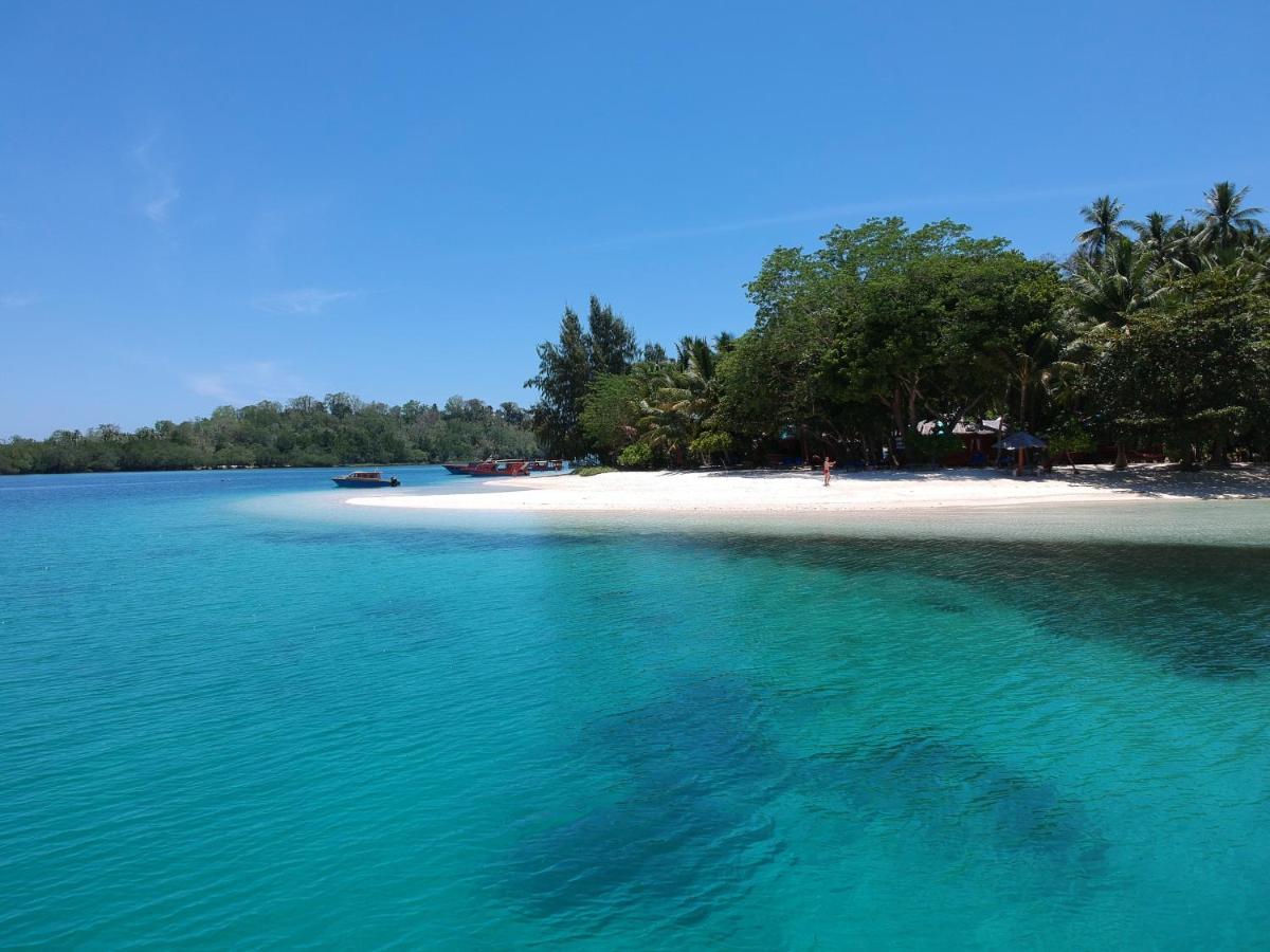 Blue Bay Divers Likupang Bangka Kültér fotó